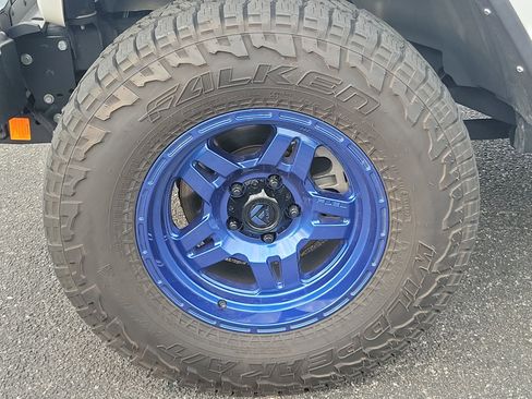 Used 2023 Jeep Gladiator Rubicon w/ LED Lighting Group image 10