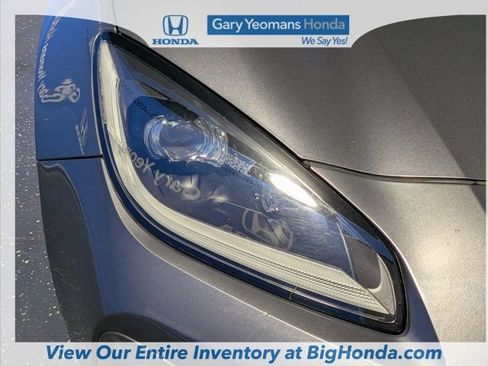 Used 2022 Toyota GR86 RWD image 12