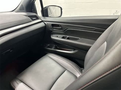 Certified 2024 Honda Odyssey Sport image 13