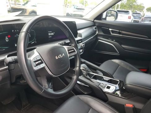 Certified 2024 Kia Telluride LX AWD/4WD image 21