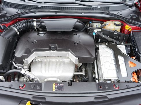 Used 2018 Buick LaCrosse Essence w/ Sun and Shade Package FWD image 9
