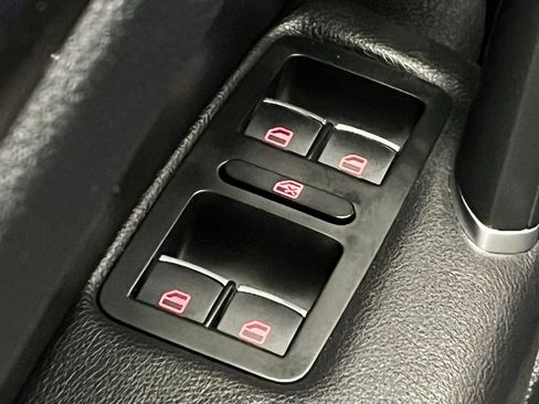 Used 2017 Volkswagen Passat 1.8T SE image 14