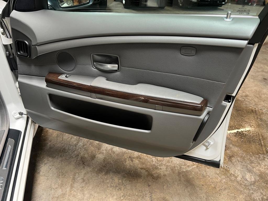 Used 2004 BMW 745Li RWD image 29