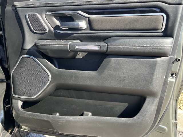 Used 2021 RAM 1500 Laramie AWD/4WD image 21