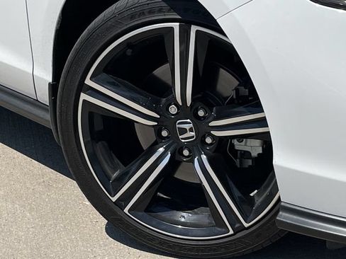 Used 2025 Honda Accord Sport image 9