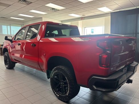 Used 2019 Chevrolet Silverado 1500 LT Trail Boss AWD/4WD image 5