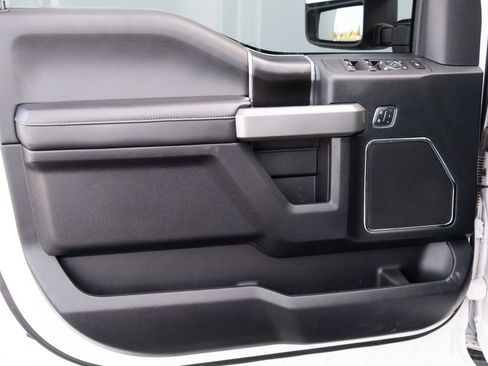 Used 2018 Ford F450 Platinum w/ Platinum Ultimate Package image 15