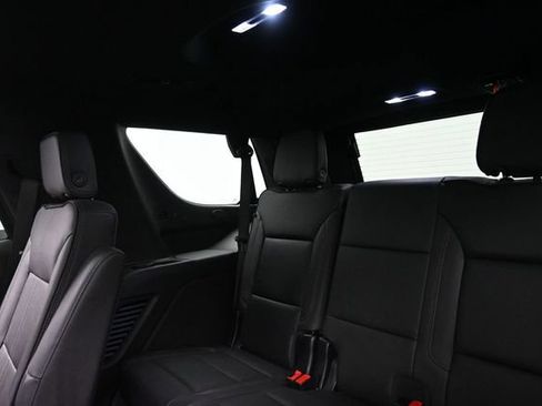 Used 2025 Chevrolet Tahoe High Country AWD/4WD image 22