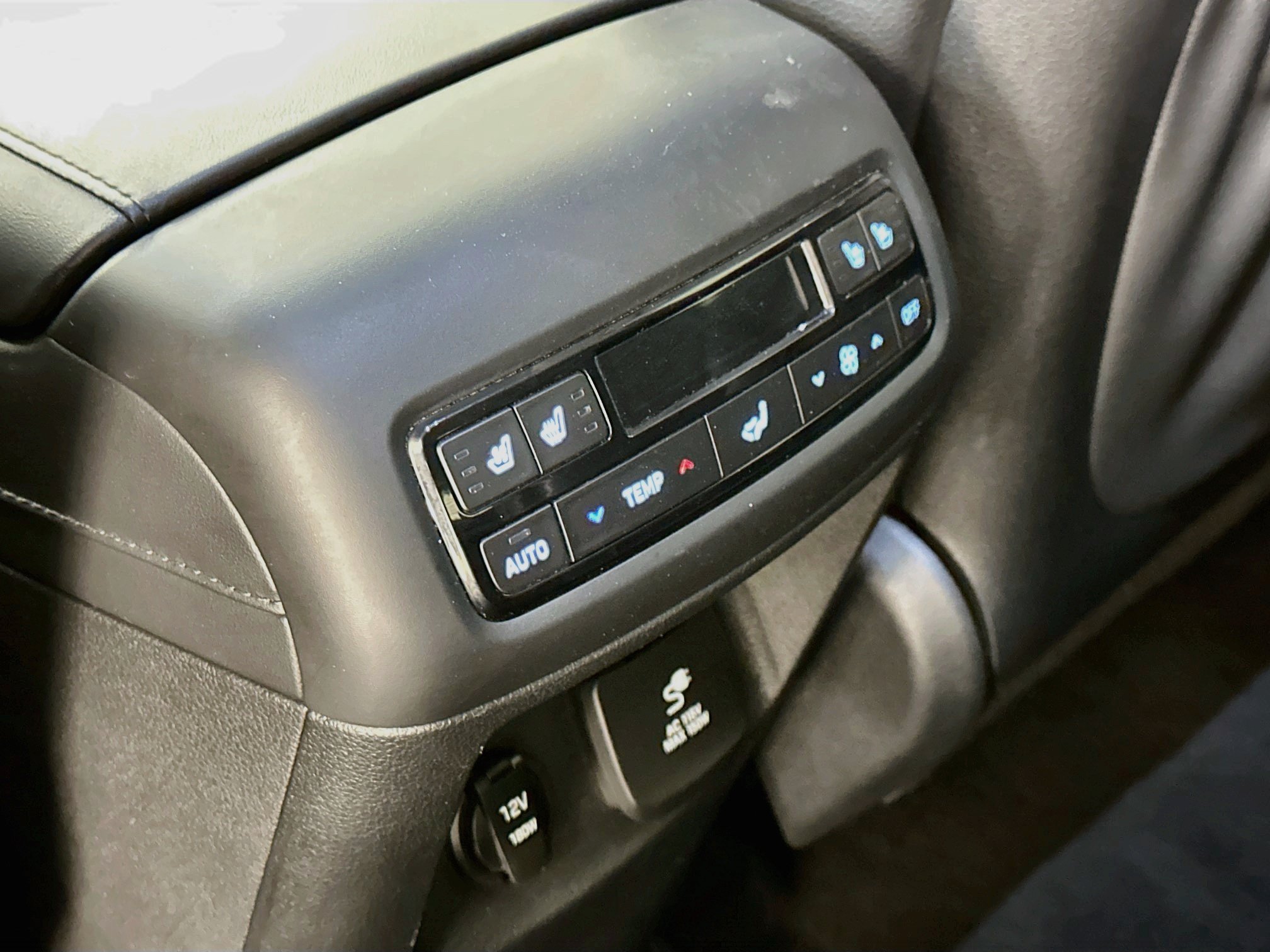 Used 2024 Hyundai Palisade Limited AWD/4WD image 29