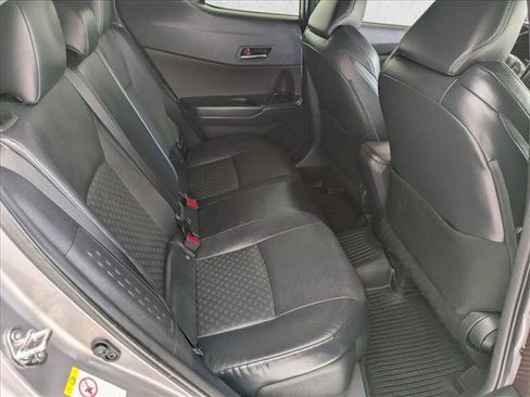 Used 2019 Toyota C-HR Limited FWD image 19