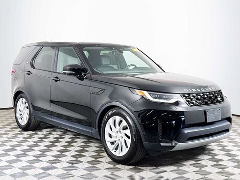 Used 2025 Land Rover Discovery S AWD/4WD image 3