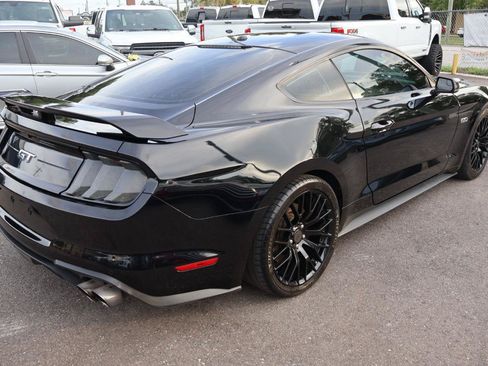 Used 2019 Ford Mustang GT Premium w/ GT Performance Package RWD image 5