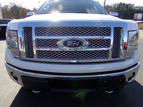 Used 2011 Ford F150 Lariat w/ Lariat Chrome Pkg image 4