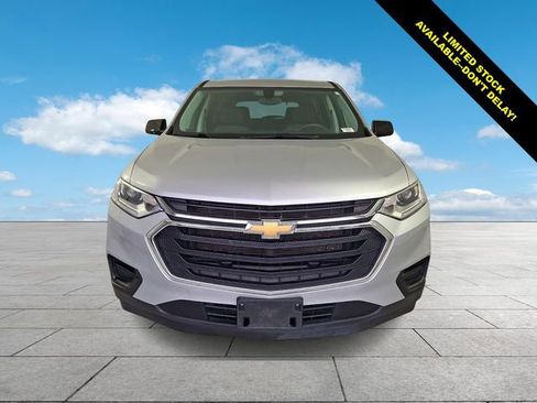 Used 2020 Chevrolet Traverse LS FWD image 3