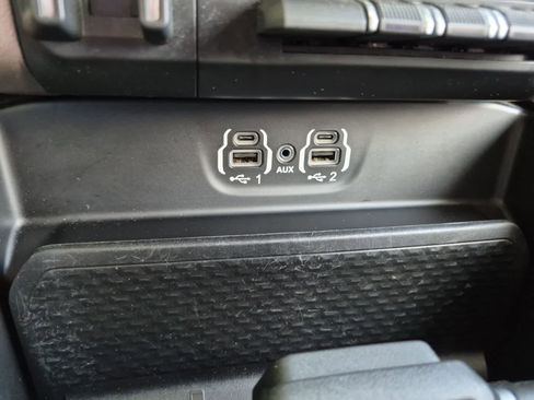 Used 2020 RAM 1500 Laramie AWD/4WD image 30