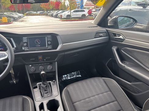 Used 2022 Volkswagen Jetta Sport FWD image 19