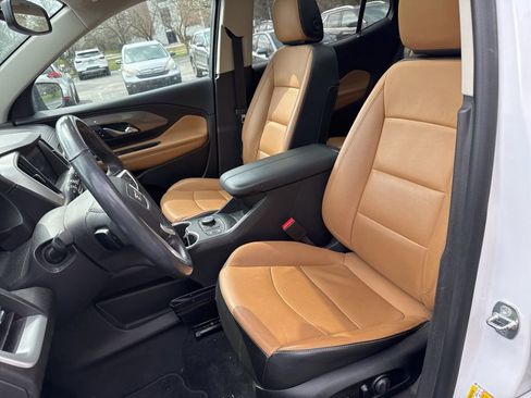 Used 2020 GMC Terrain SLT w/ Preferred Package image 7