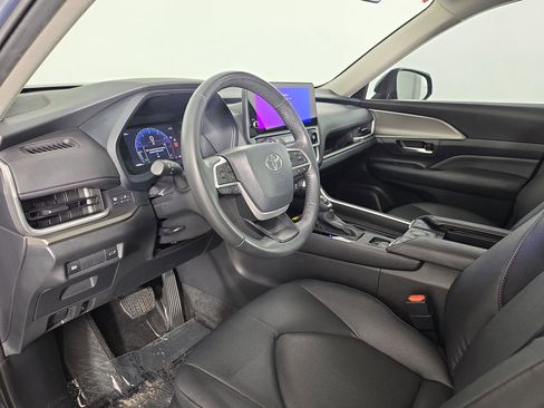 Used 2024 Toyota Grand Highlander FWD image 14