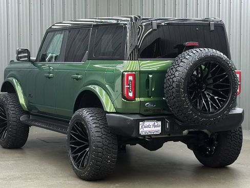 Used 2025 Ford Bronco Outer Banks AWD/4WD image 3