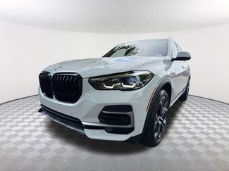 Used 2023 BMW X5 sDrive40i w/ Parking Assistance Package RWD video 1