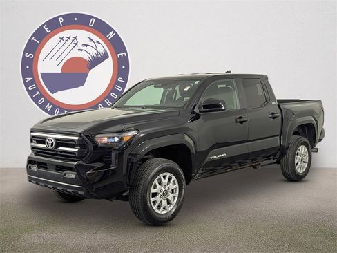 Used 2024 Toyota Tacoma SR5 image 2