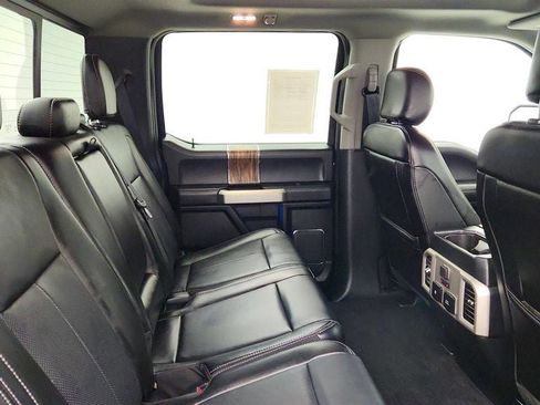 Used 2019 Ford F150 Lariat w/ Equipment Group 502A Luxury AWD/4WD image 24