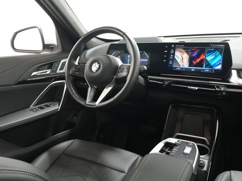 Used 2023 BMW X1 xDrive28i w/ Premium Package AWD/4WD image 10