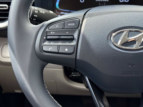 New 2026 Hyundai Venue SEL FWD image 6