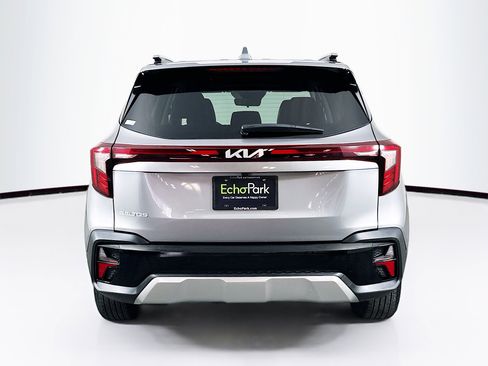 Used 2025 Kia Seltos S image 7