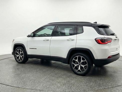 Used 2025 Jeep Compass Limited AWD/4WD image 6