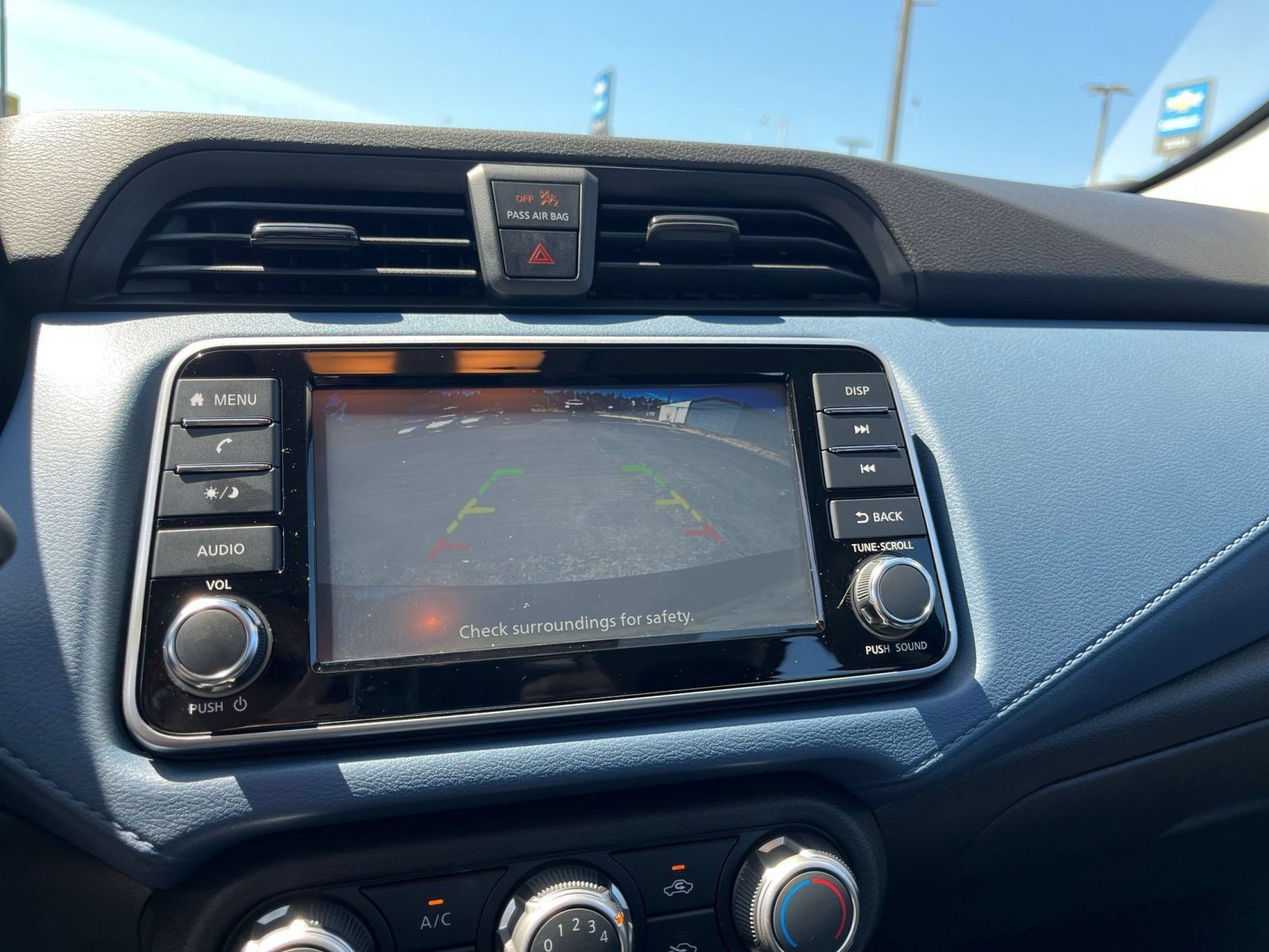 Used 2025 Nissan Versa SV FWD image 24