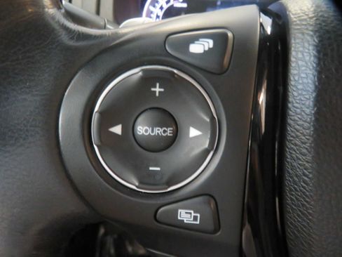 Used 2017 Honda Pilot Touring image 37