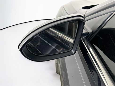 Used 2024 Volkswagen Jetta SE w/ Panoramic Sunroof Package FWD image 16