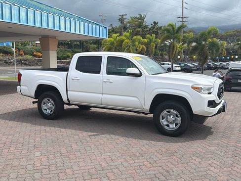 Used 2022 Toyota Tacoma SR image 6