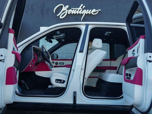 Used 2026 Rolls-Royce Cullinan image 23