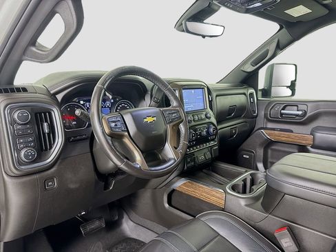 Used 2023 Chevrolet Silverado 3500 High Country image 9