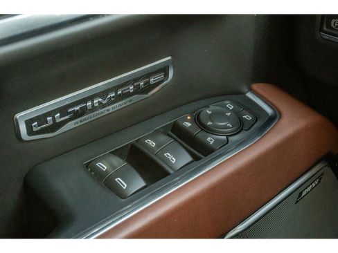 Used 2023 GMC Sierra 1500 Denali Ultimate image 28