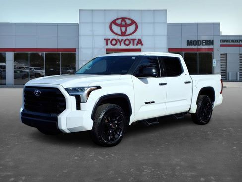 Used 2022 Toyota Tundra SR5 image 1