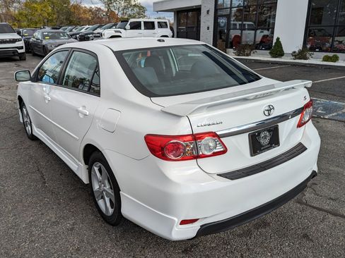 Used 2012 Toyota Corolla S image 9