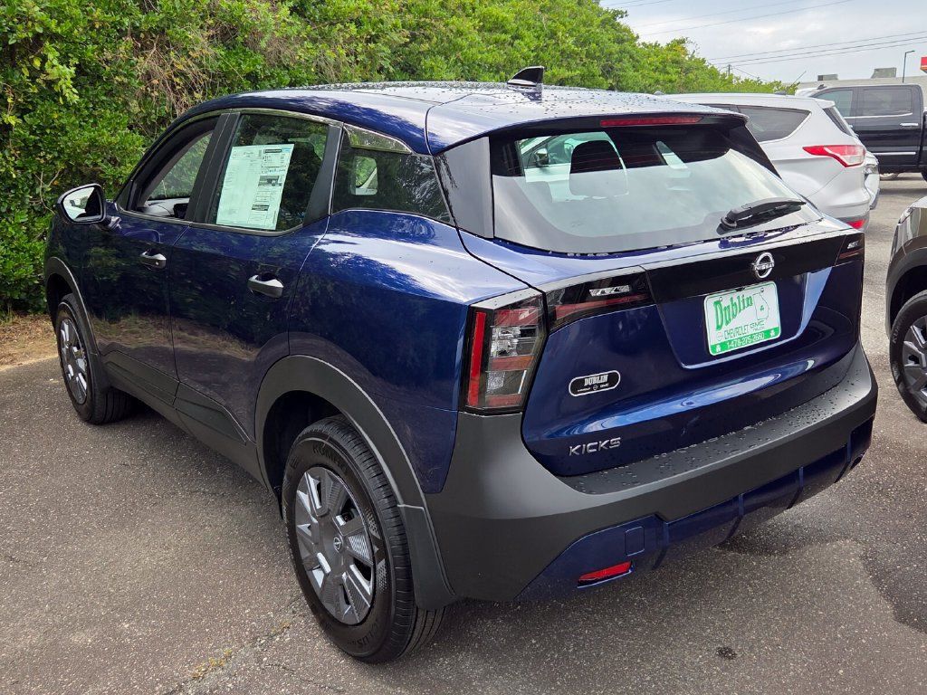 New 2027 Nissan Kicks S FWD image 11