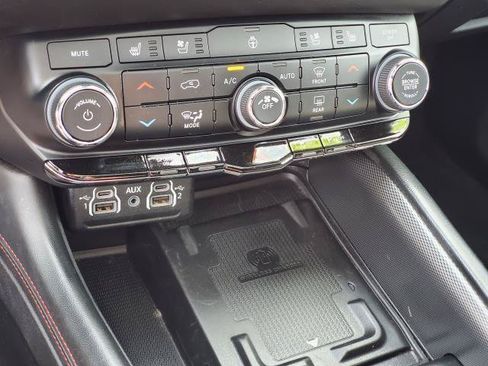 Used 2023 Dodge Durango R/T AWD/4WD image 18