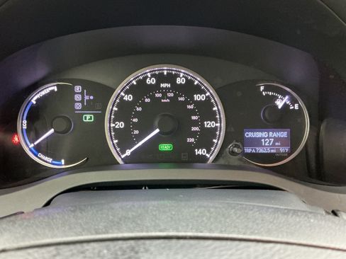 Used 2015 Lexus CT 200h FWD image 27