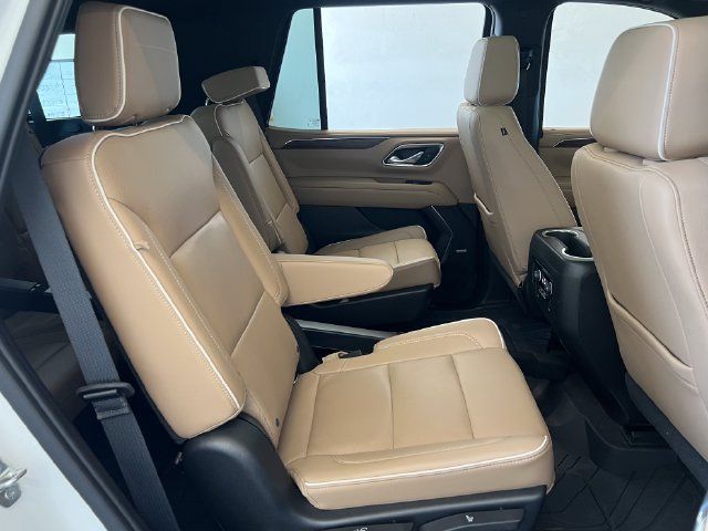 Used 2021 Chevrolet Tahoe Premier w/ Premium Package AWD/4WD image 42