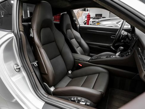 Used 2014 Porsche 911 Turbo S AWD/4WD image 40