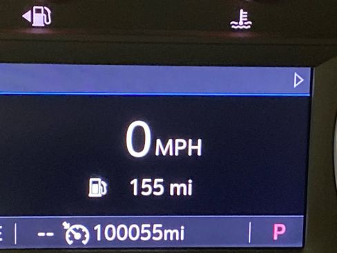 Used 2023 Chevrolet Traverse LT image 21