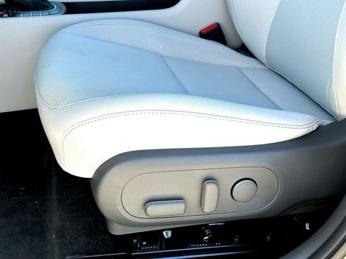 Used 2025 Hyundai Kona SEL AWD/4WD image 14