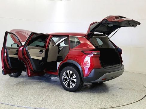 Used 2023 Nissan Rogue SV FWD image 11