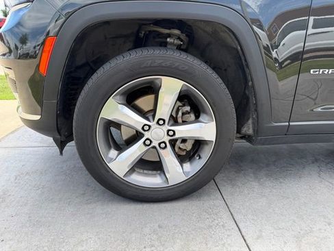 Used 2021 Jeep Grand Cherokee L Limited RWD image 4