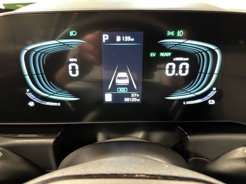Certified 2023 Kia Niro SX Touring FWD image 20