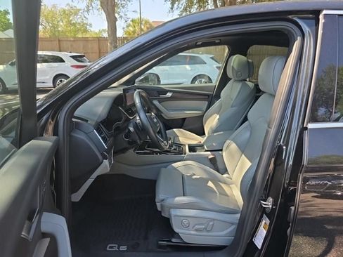 Used 2023 Audi Q5 2.0T Premium Plus w/ Premium Plus Package AWD/4WD image 5